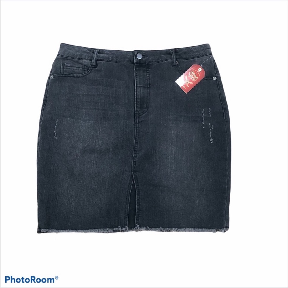 Faded Glory distressed black denim pocketed front zip skirt